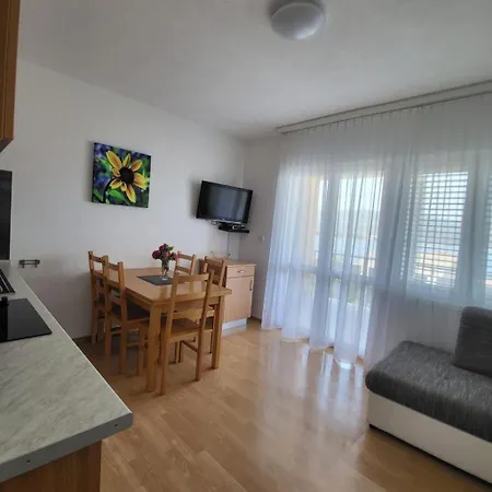 Jelica By Interhome Apartamento Trogir